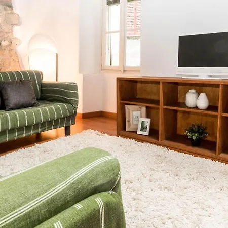 펜션 Altido Warm Family Flat For 4, With Free Parking