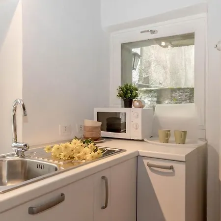 펜션 Altido Warm Family Flat For 4, With Free Parking *