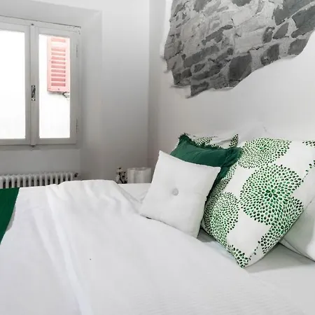 Altido Warm Family Flat For 4, With Free Parking 펜션